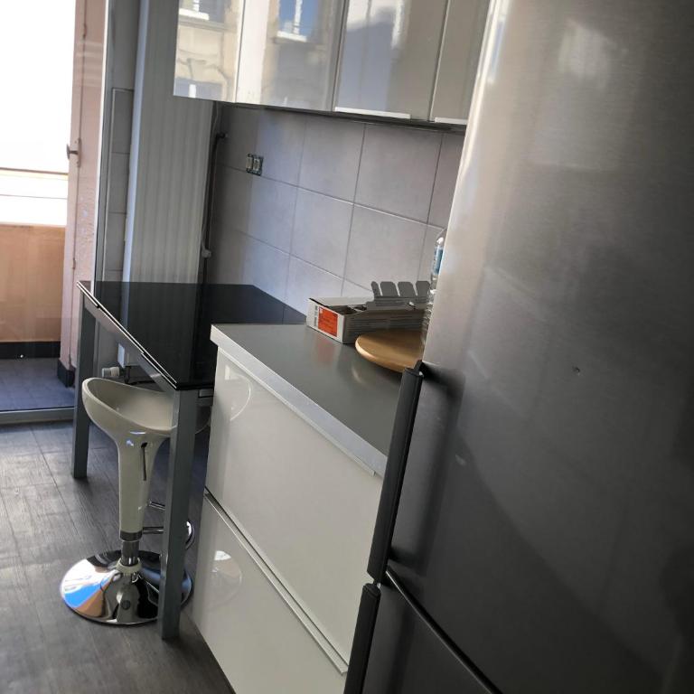 Appartement moderne esprit loft avec balcon centre Colmar proche gare et Place Rapp - Apartment mit 2 Schlafzimmern - 9