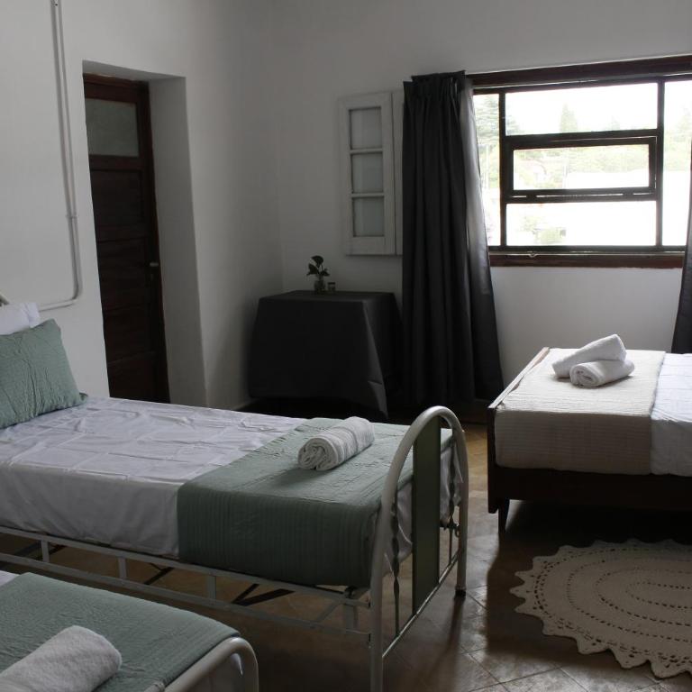 Catalina House - Quadruple Room with Private Bathroom - 3