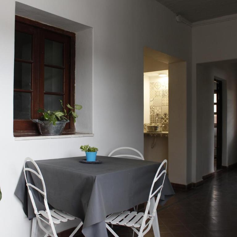 Catalina House - Quadruple Room with Private Bathroom - 10