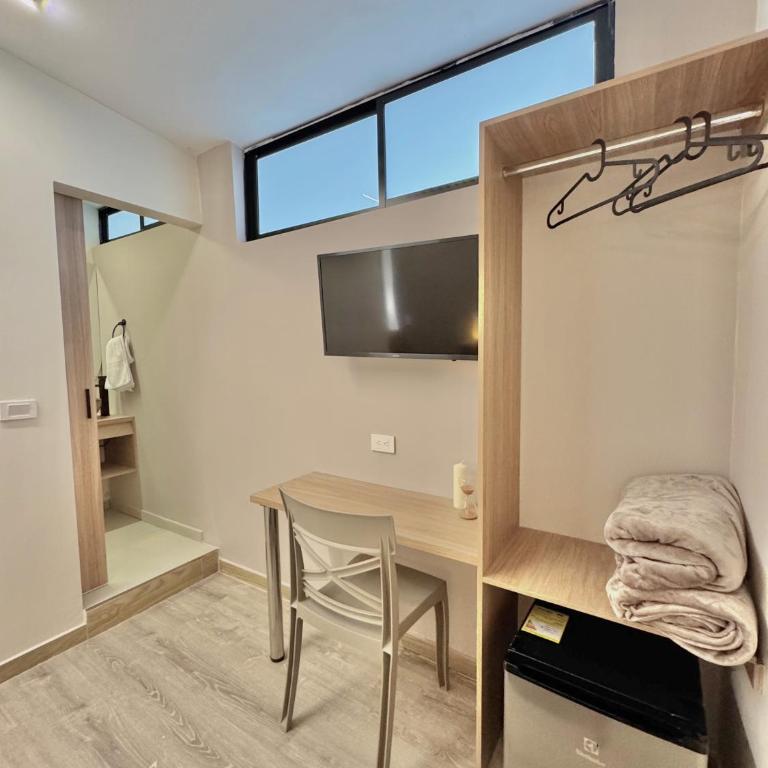 Casa Kereht Cali - Habitación con cama grande - 9