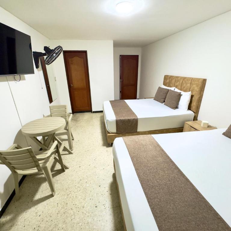 Hotel Pereira Central - Habitación Doble Deluxe - 3