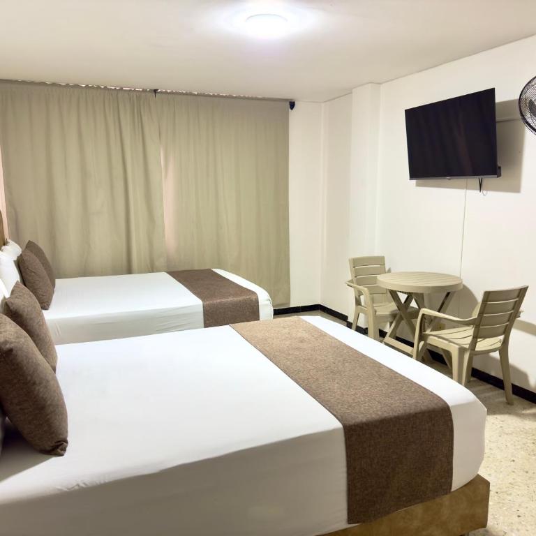 Hotel Pereira Central - Habitación Doble Deluxe - 4