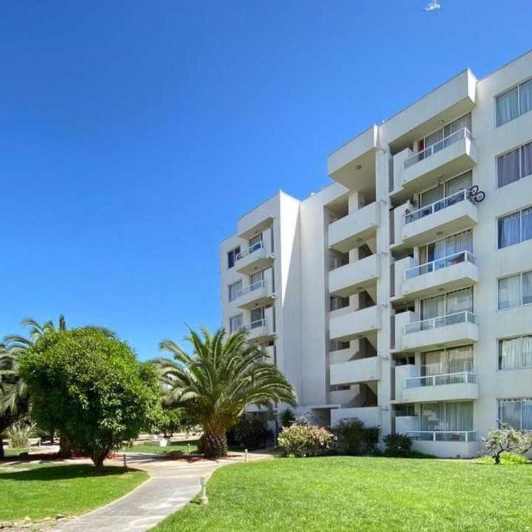 Departamento en Condominio Fray Jorge, La Serena - Two-Bedroom Apartment with View - 2