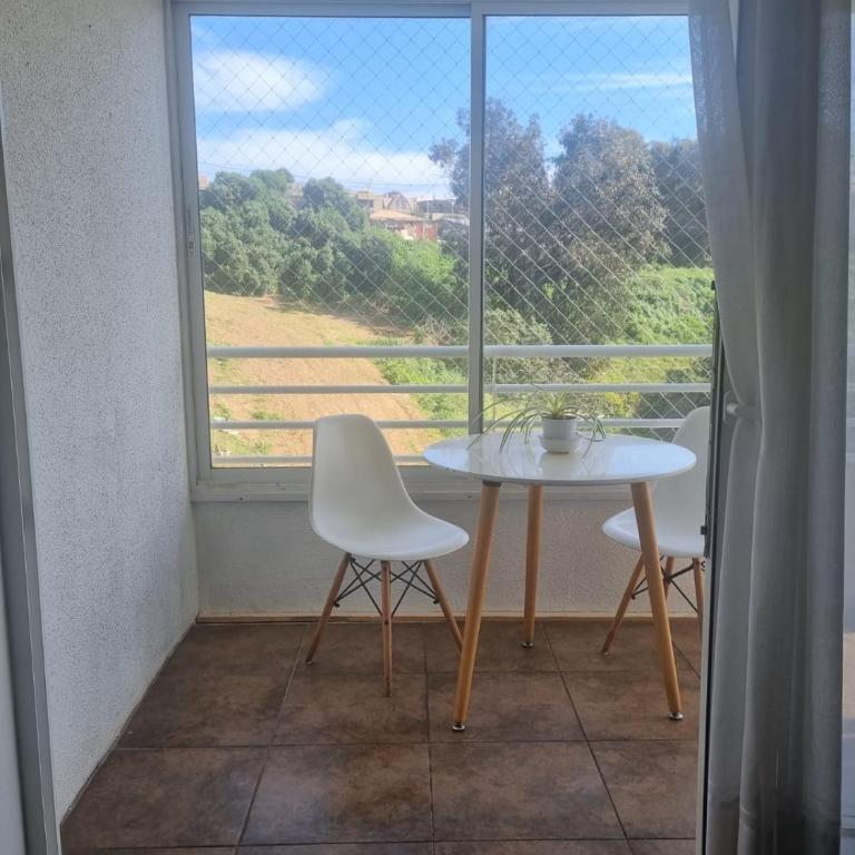 Disfruta en este departamento con vista al mar - Two-Bedroom Apartment with Balcony and Sea View - 7