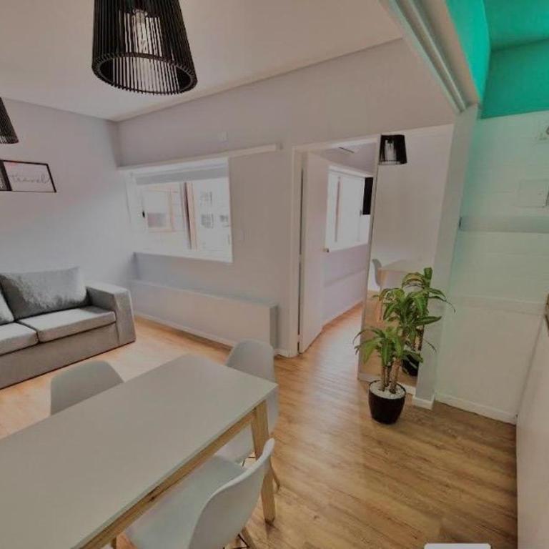 Hermoso departamento con piscina y sauna y cochera - Apartamento de 2 dormitorios - 6