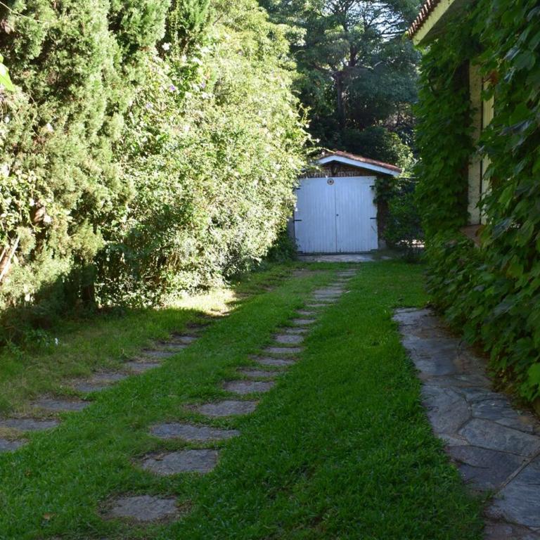 Family home in Las Delicias, garden and barbecue - Four-Bedroom House - 17