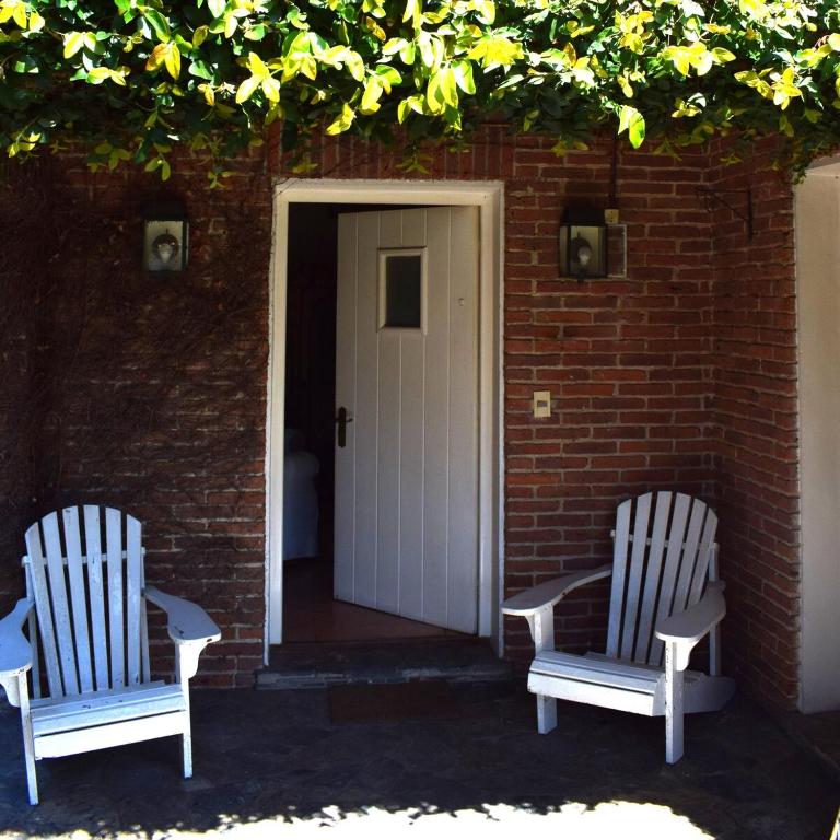 Family home in Las Delicias, garden and barbecue - Four-Bedroom House - 37