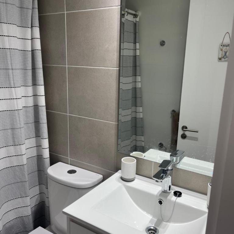 Nuevo, excelente ubicación - Apartamento de 2 dormitorios - 21