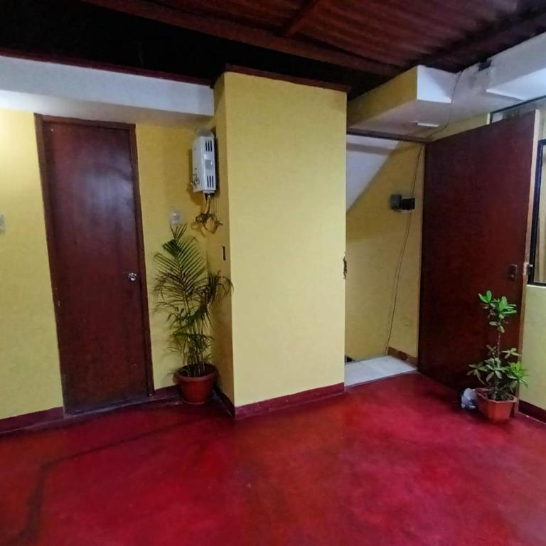 Apartamento Familiar con Baño Privado cerca al Aeropuerto - Family Room with Private Bathroom - 12