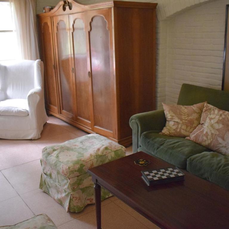 Patrimonio Familiar con Jardín de Ensueño - Casa de 4 dormitorios - 45