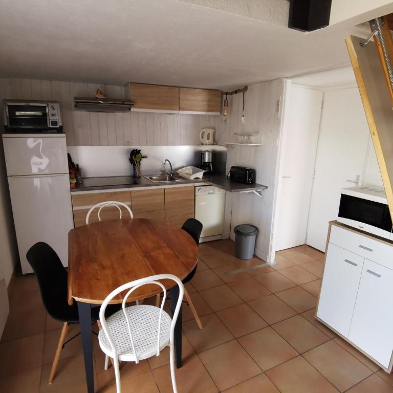 Maisonette avec piscine et parking, proche plage - FR-1-194-343 - Vacation Home - 1