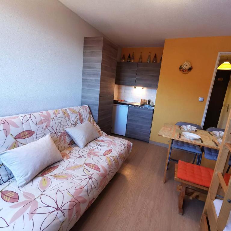 Studio pieds des pistes, 5 couchages, TV et ascenseur - Studio - 1