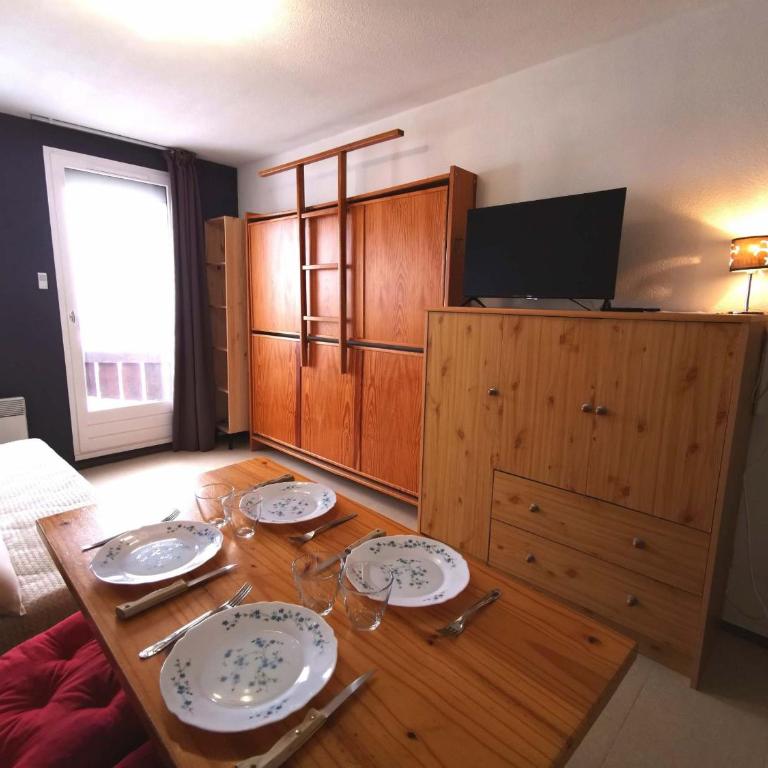 Studio cosy 3e étage, vue vallée, skis aux pieds - Studio - 6