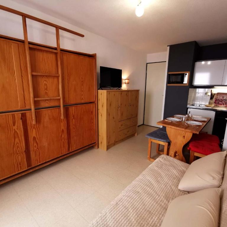 Studio cosy 3e étage, vue vallée, skis aux pieds - Studio - 7