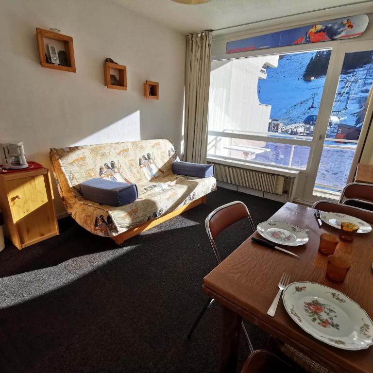 Studio cabine skis aux pieds, balcon, centre station - Appartement 1 Chambre - 8