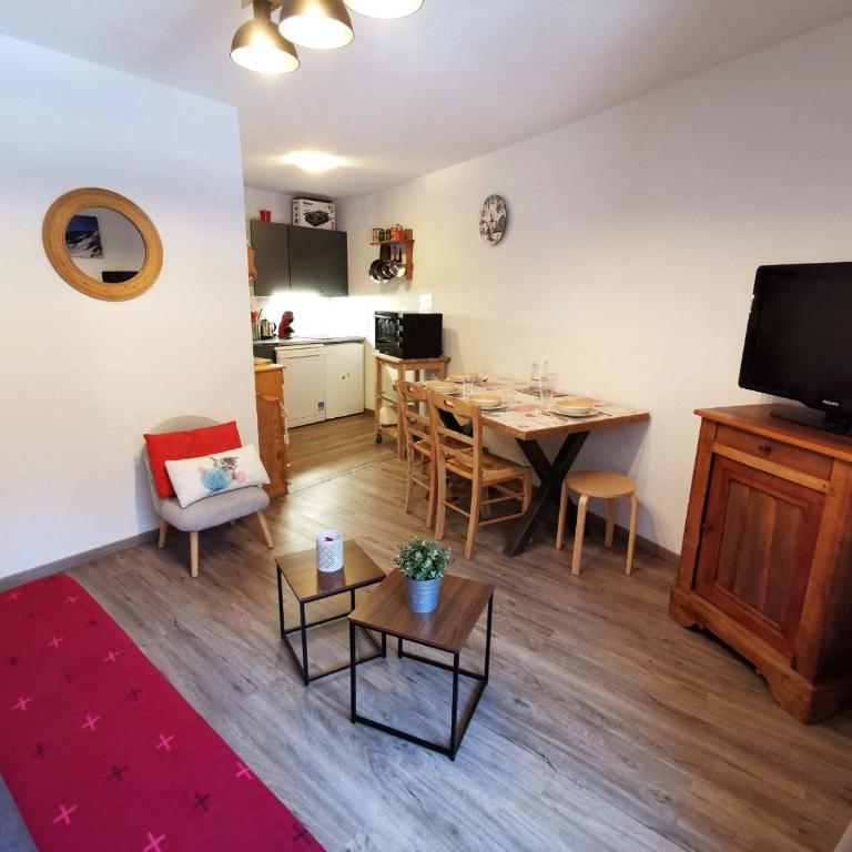 Appartement ski-in/ski-out, 2 pièces, pour 6, proche école de ski - Appartement 1 Chambre - 5