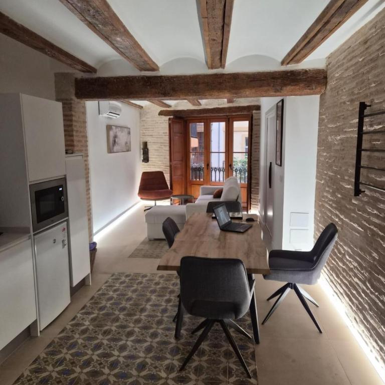 Valencia Catedral Apt - Two-Bedroom Apartment - 2