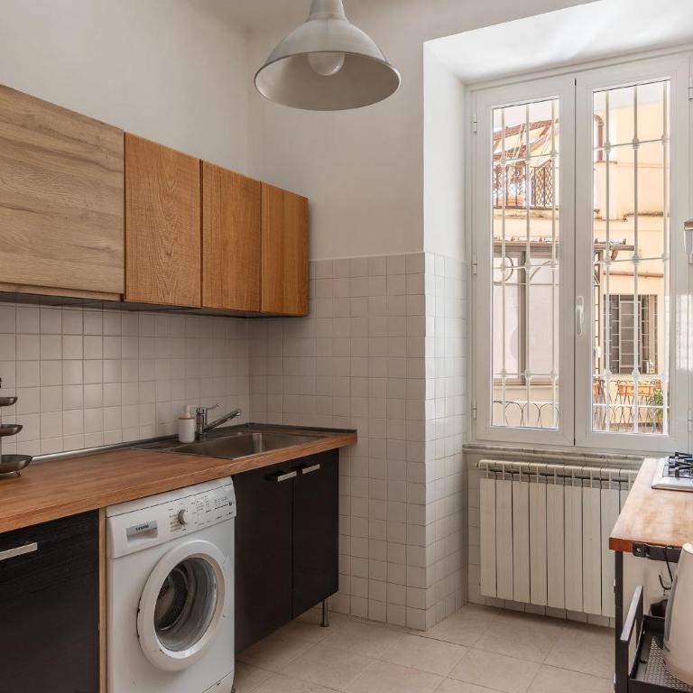 Panisperna 193 - FromHometoRome - Appartamento con 2 Camere da Letto - 6