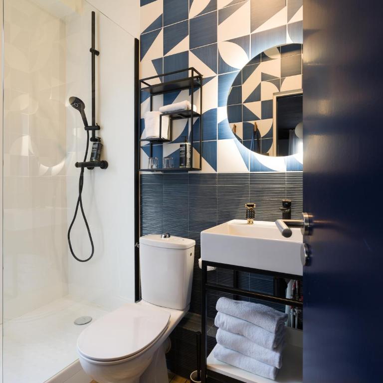 ibis Styles Saint Malo Centre Historique - Deluxe Suite with One Double Bed and Sofa - 8