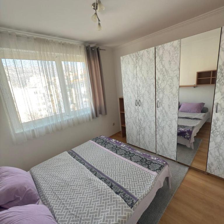 Bar Central Stay Apartment - Three-Bedroom Apartment - 11