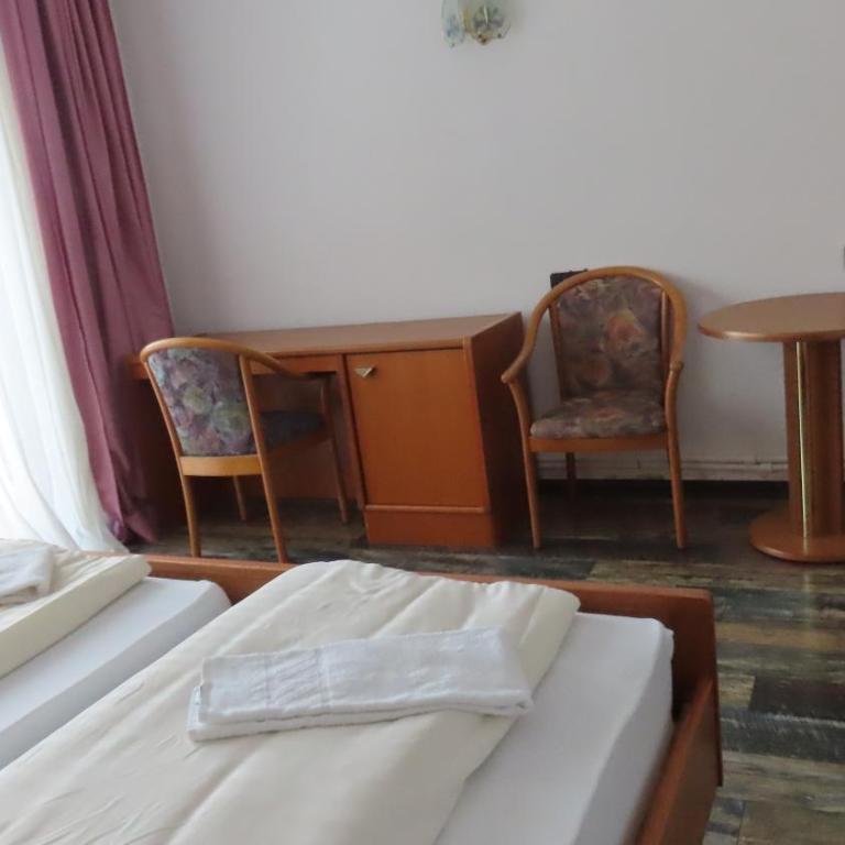 Hotel Haus Kärnten - Doppelzimmer mit Balkon - 6