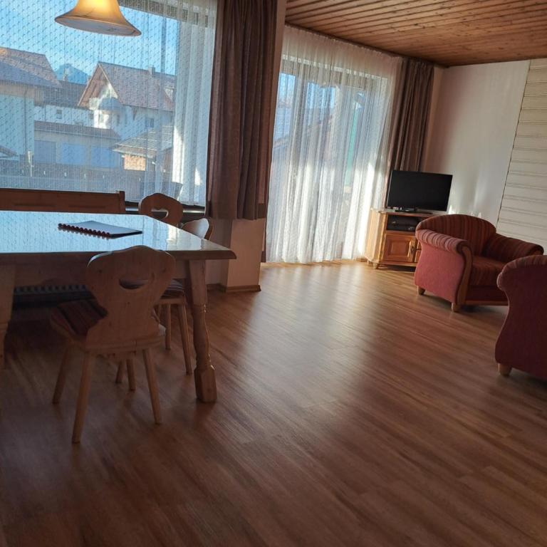 Haus Moni - Appartamento con 2 Camere da Letto e Balcone - 9