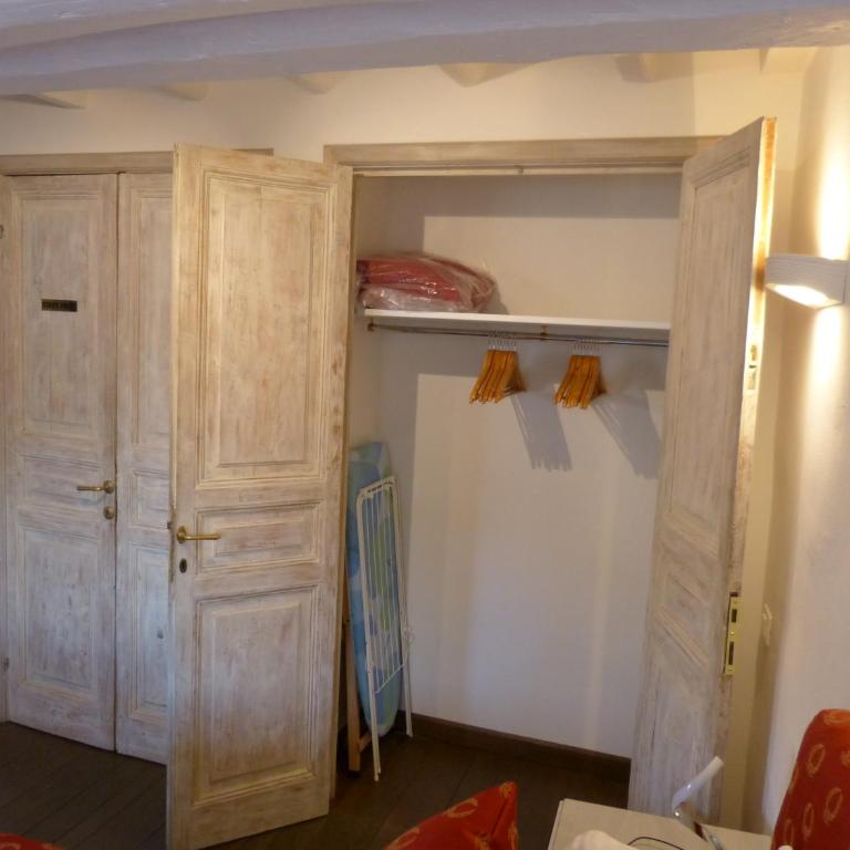The column of Campo de' Fiori - Appartamento con 1 Camera da Letto - 18