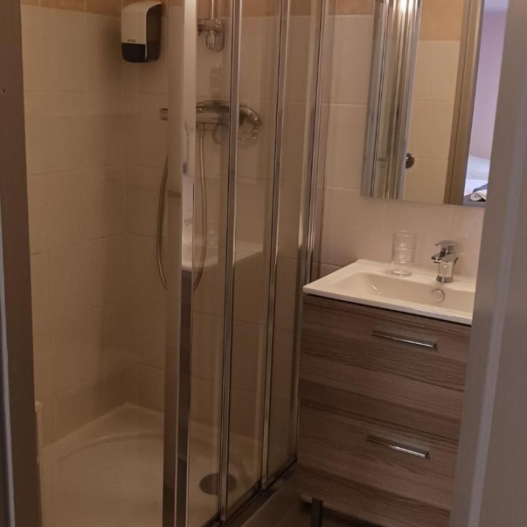 Hôtel du Ô des Bluches - Petite Chambre Lits Jumeaux - 1