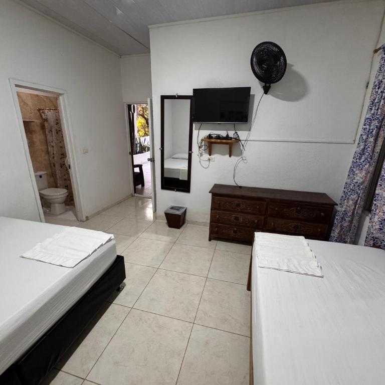 Eco Hotel El Reposo Melgar - Habitación Triple - 14