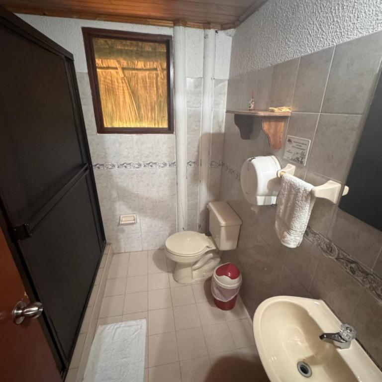 Eco Hotel El Reposo Melgar - Quadruple Room - 22