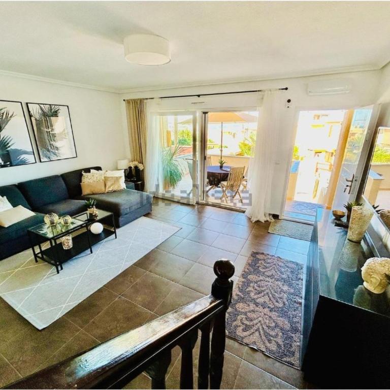 Seaview Home - Three-Bedroom House - 7