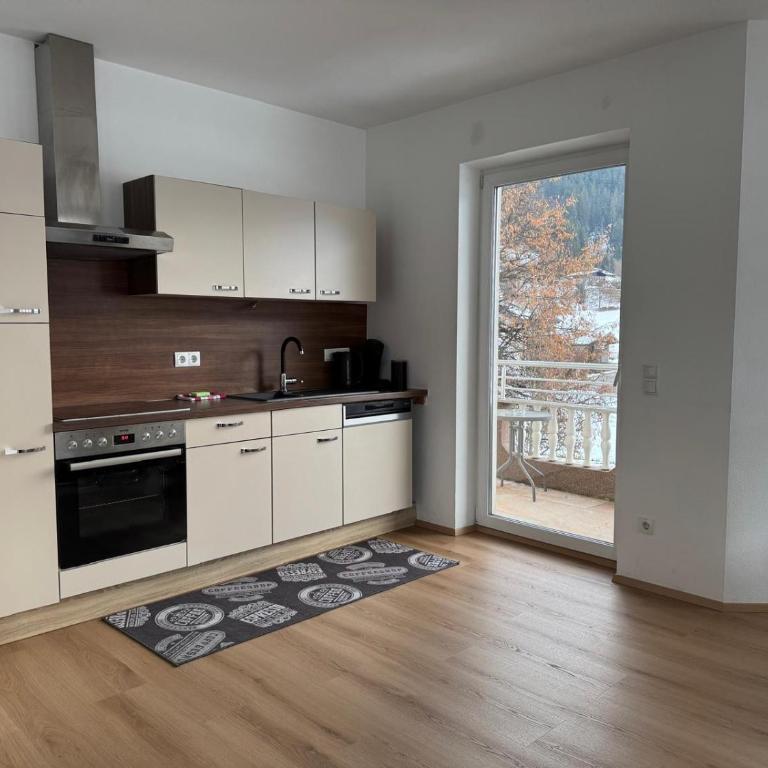 Haus Senel - Apartment mit 3 Schlafzimmern und Balkon - 3