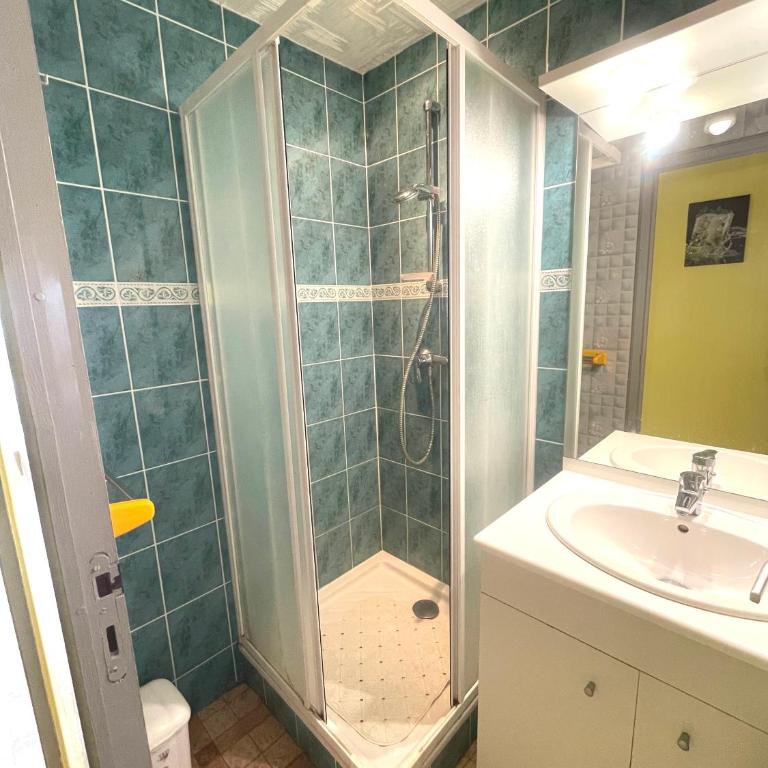 Chalet climatisé 5 personnes Gruissan plage - Apartment mit 2 Schlafzimmern - 7