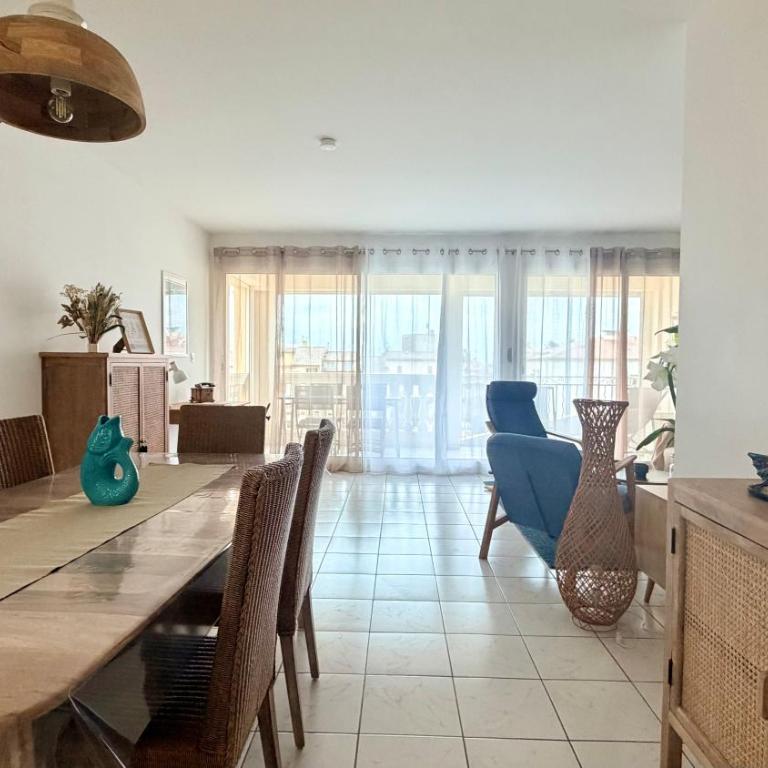 Le Schumann - Two-Bedroom Apartment - 15