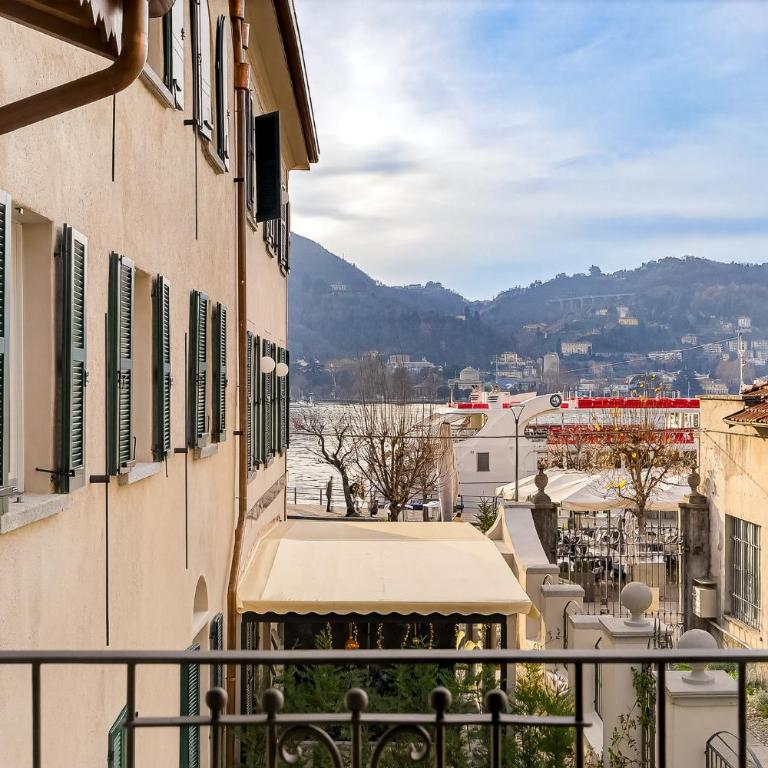Como - Magic Garden House - Lake View - Two-Bedroom House - 32