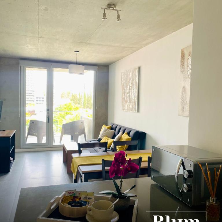 Blum Suites - One-Bedroom Apartment - 24