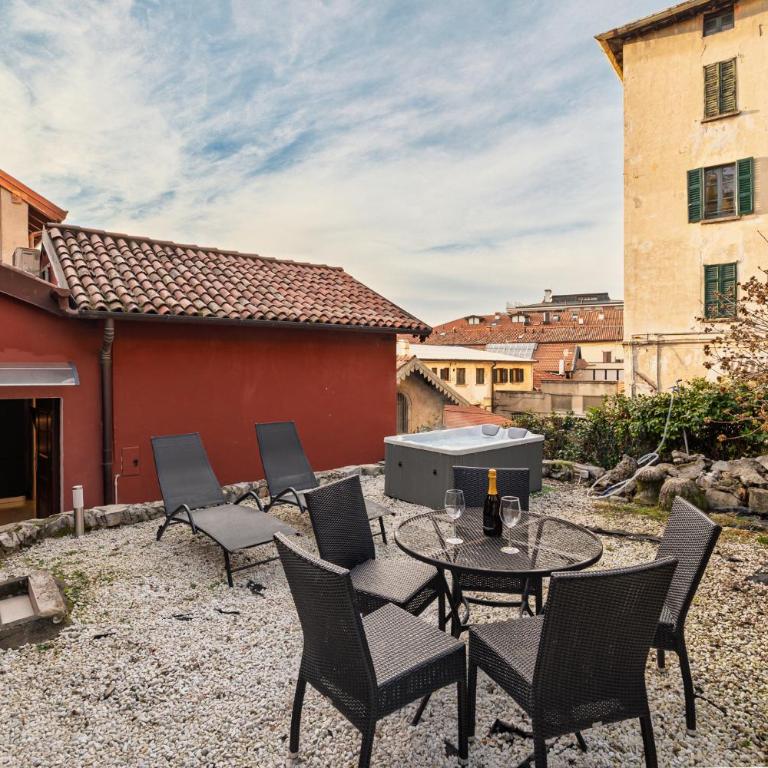 Como - Magic Garden House - Lake View - Two-Bedroom House - 35