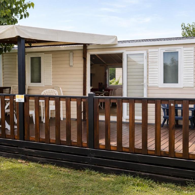 Mobil-home 4 à 6 personnes dans camping le Neptune - Mobilheim - 1