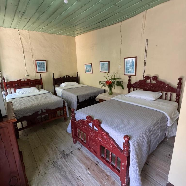 Casa colonial con encanto en Sonsón - Casa de 5 dormitorios - 9