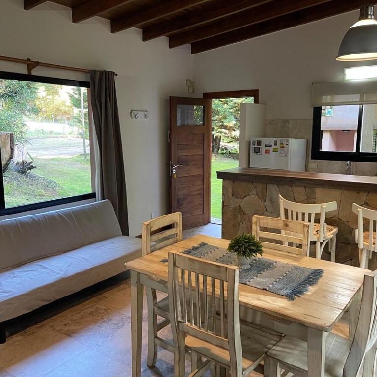 Bosque y Playa en casa - Two-Bedroom House - 15