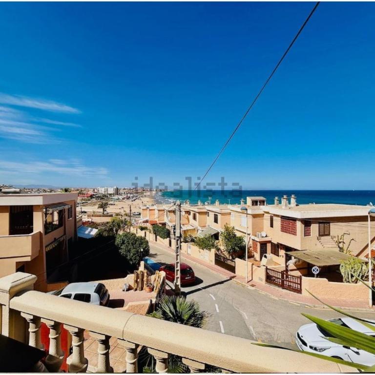 Seaview Home - Three-Bedroom House - 17