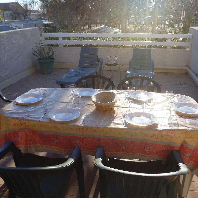 Duplex à 40m de la plage avec garage, grande terrasse et animaux acceptés - FR-1-387-42 - Appartement (6 Adultes) - 1