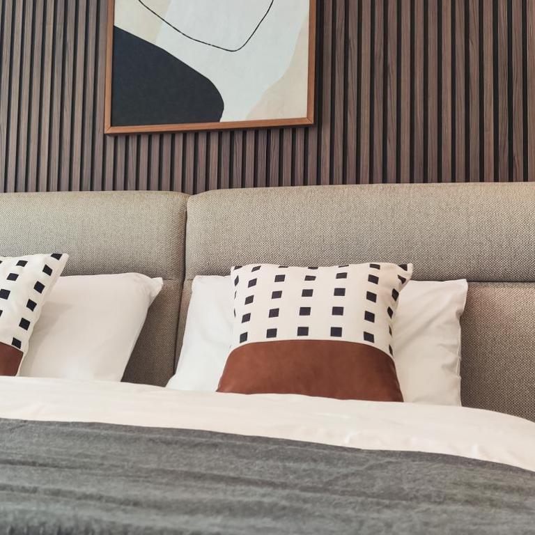 City Living with Style - Elegant One-Bedroom Apartment - One-Bedroom Apartment - 2