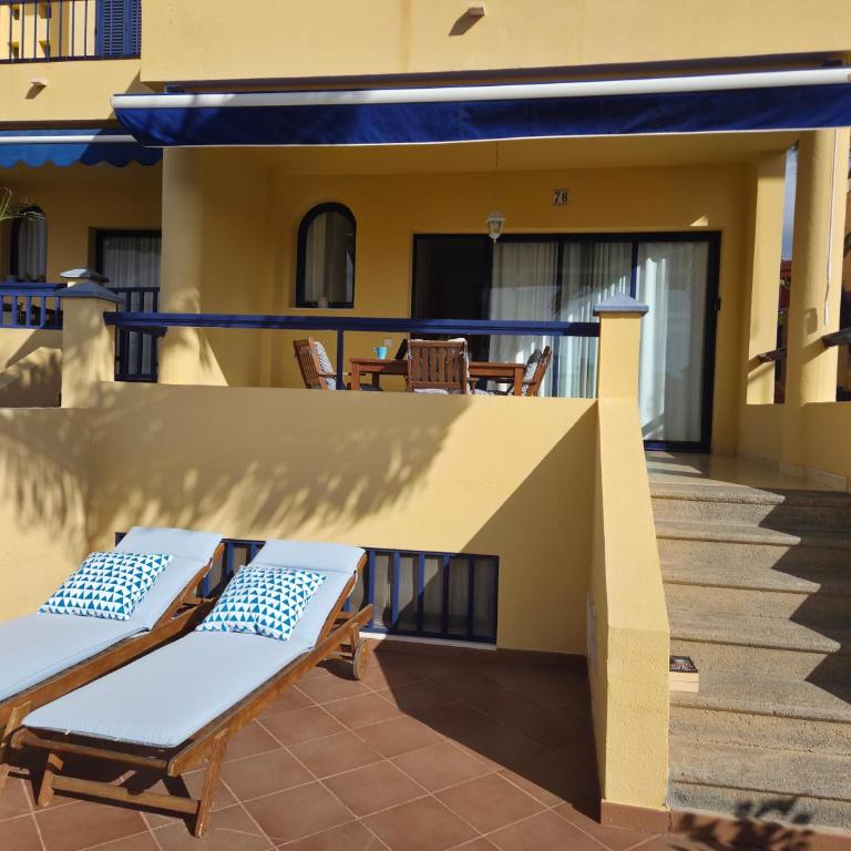 Golf and Beach Retreat in Maspalomas - Two-Bedroom House - 12