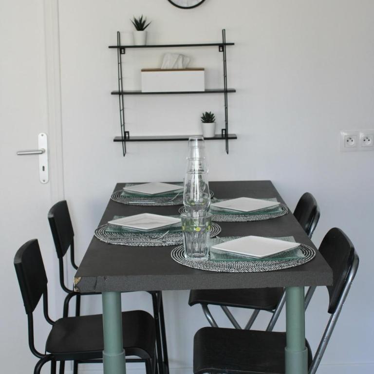 F2 between Cathedral and Basilica - Two-Bedroom Apartment - 10