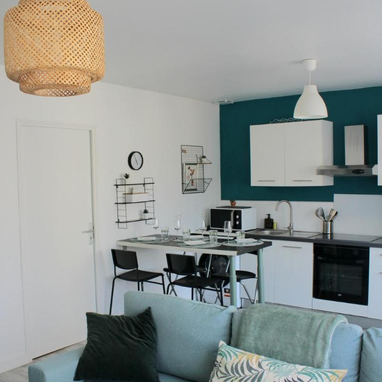 F2 between Cathedral and Basilica - Two-Bedroom Apartment - 7
