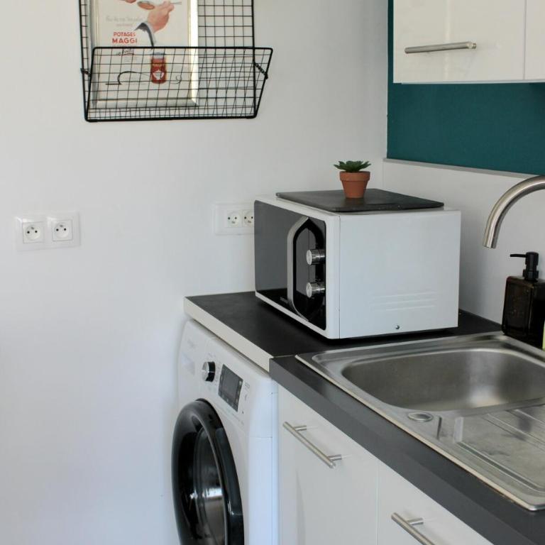 F2 between Cathedral and Basilica - Two-Bedroom Apartment - 13