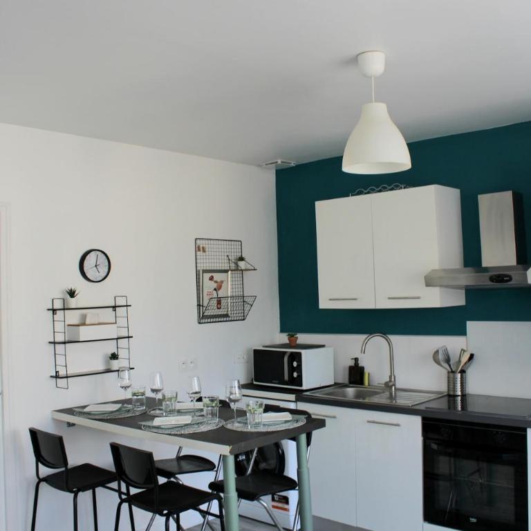 F2 between Cathedral and Basilica - Two-Bedroom Apartment - 34