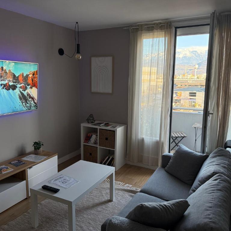 superbe duplex avec parking gratuit - Appartement 2 Chambres - 6