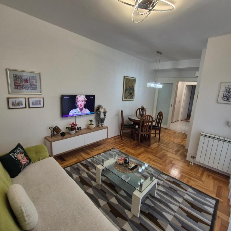 Urban BL - One-Bedroom Apartment - 8